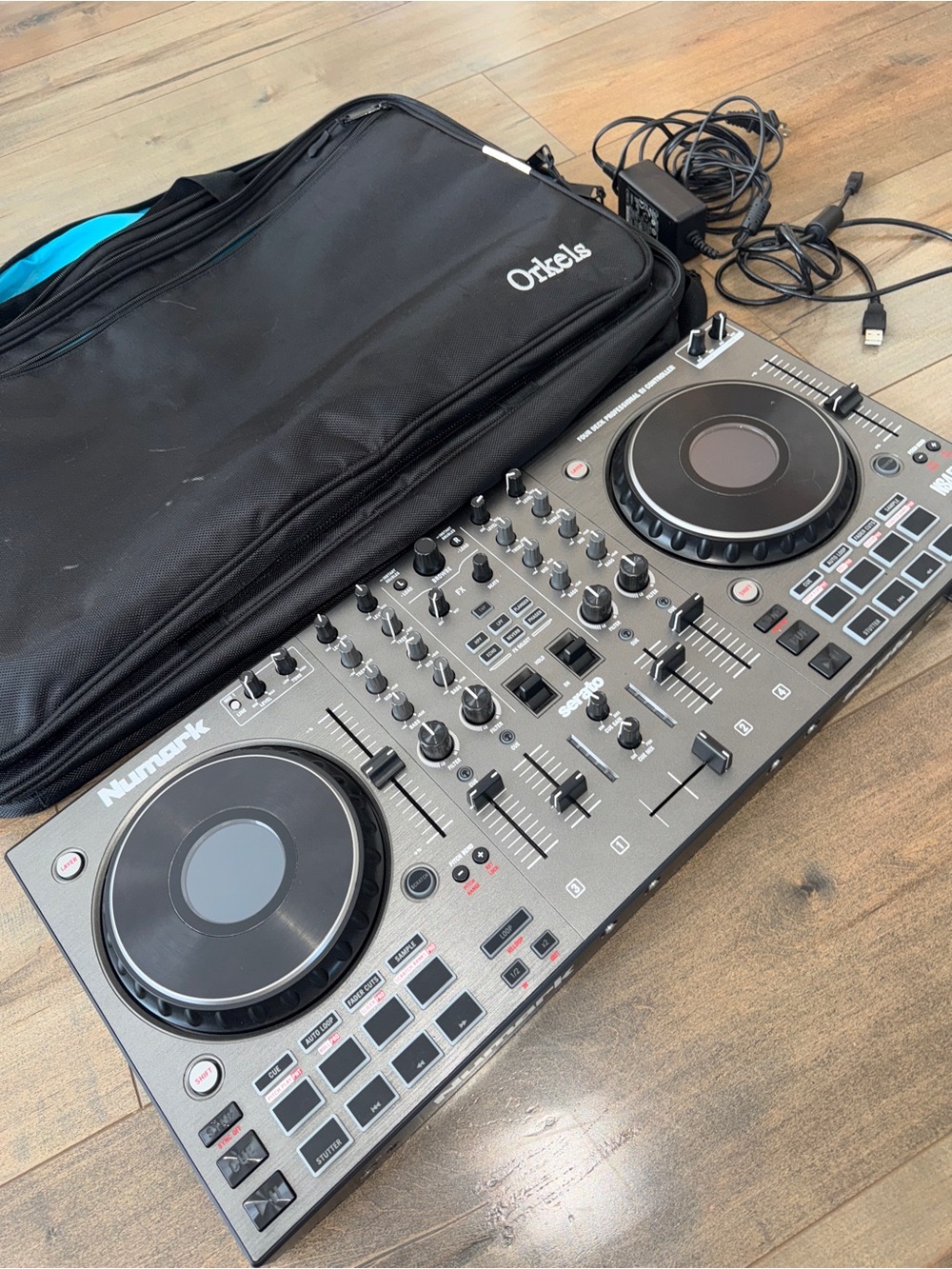 Numark NS4FX 4-Channel DJ Controller with Orkels Bag - Preowned